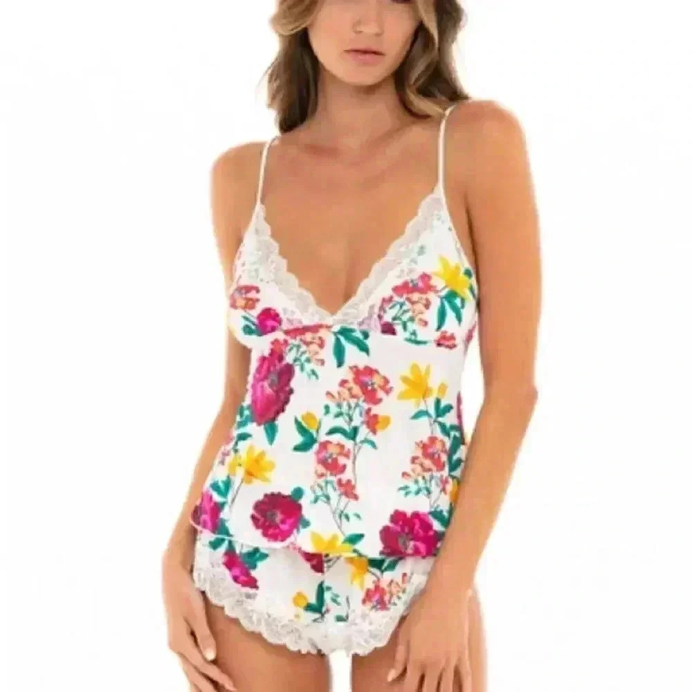 NWT OH LA LA CHERI  CURVE REINA FLORAL PRINT AND LACE SET 1X/2X